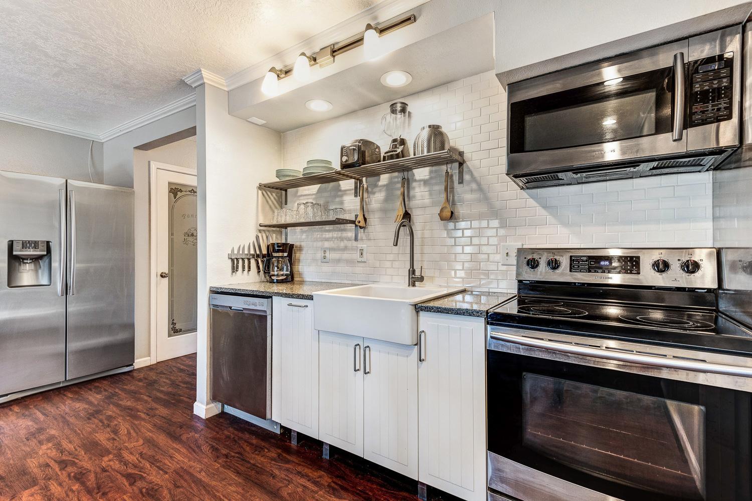 Pioneer Park Rentals Downtown Bend Room photo