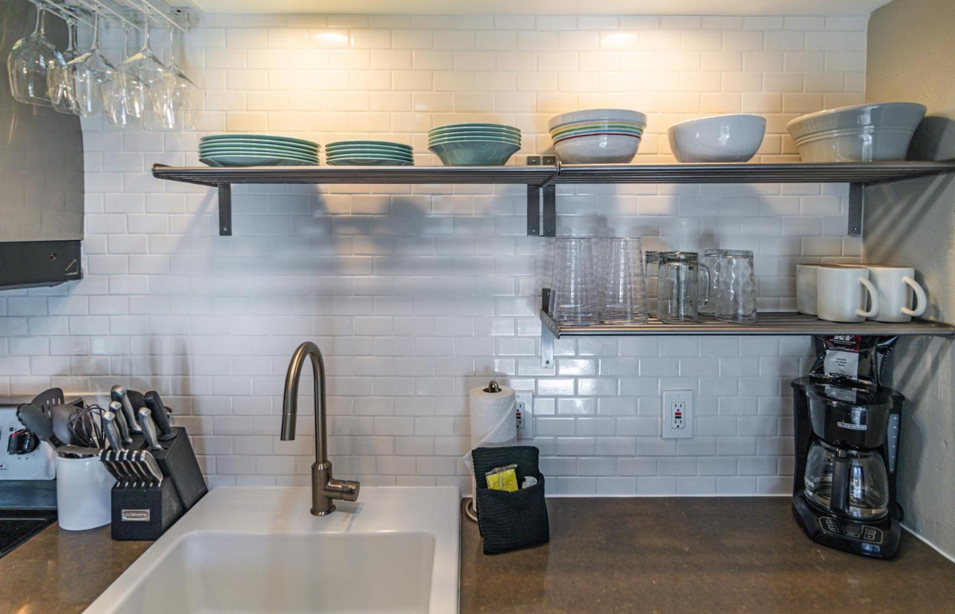 Pioneer Park Rentals Downtown Bend Room photo